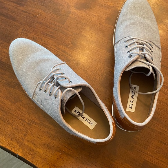 Steve Madden, gray, “course textured” laced shoe. Great to dress up or down. - Picture 2 of 3